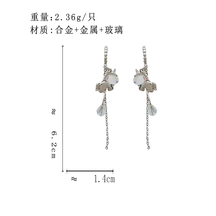 BA7668原創個性小眾金屬感小馬S925銀針C字耳釘2024.08.09